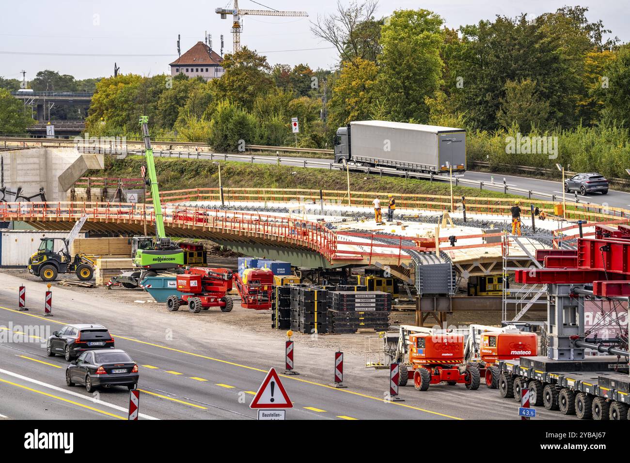 Duisburg-Kaiserberg motorway junction, A40 with the A3, major ...