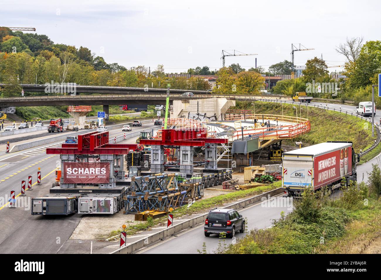 Duisburg-Kaiserberg motorway junction, A40 with the A3, major ...