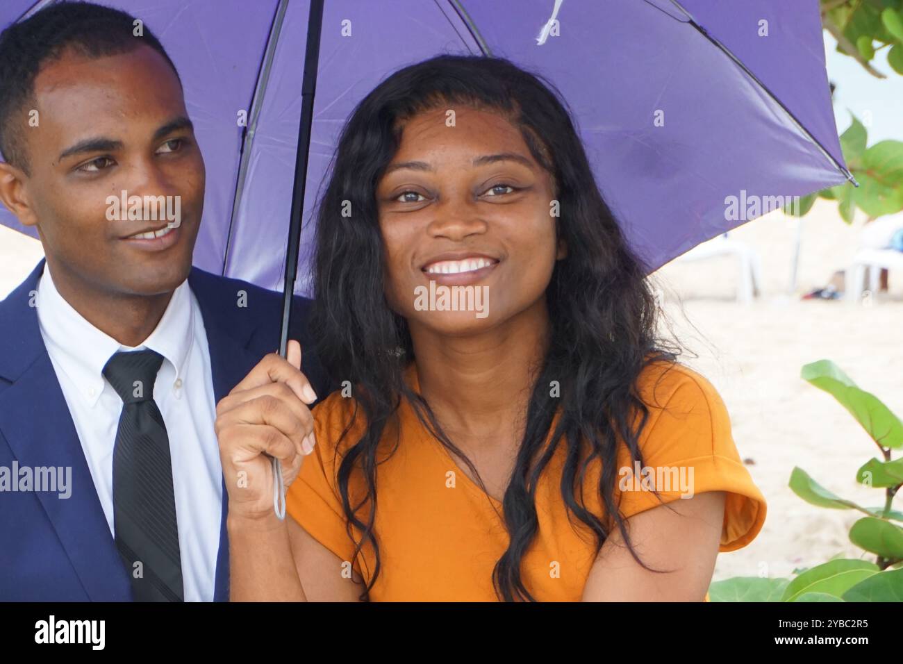Young black man white woman hi-res stock photography and images - Alamy