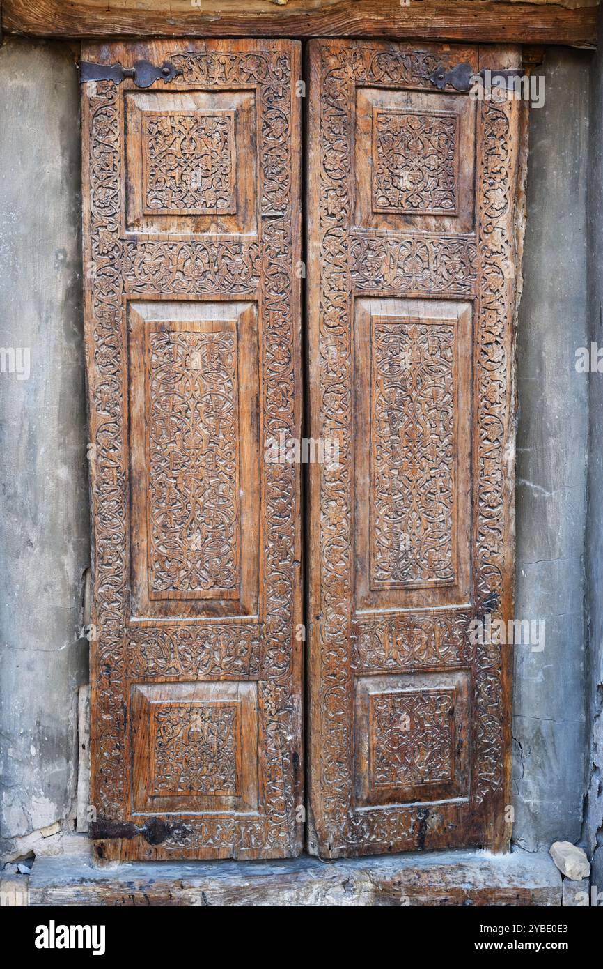 Beautiful old carved door hi-res stock photography and images - Alamy