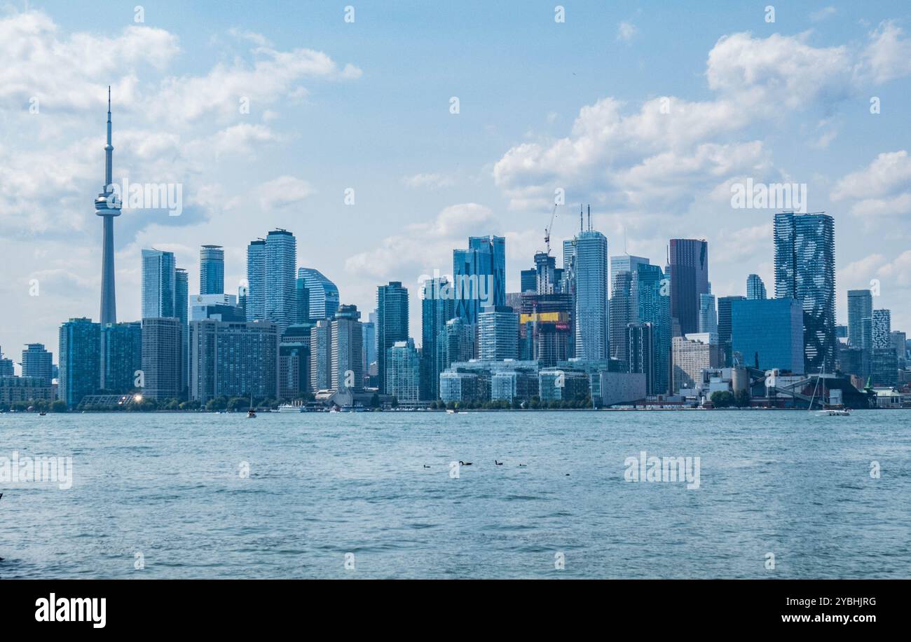 Toronto downtown dusk cityscape hi-res stock photography and images - Alamy