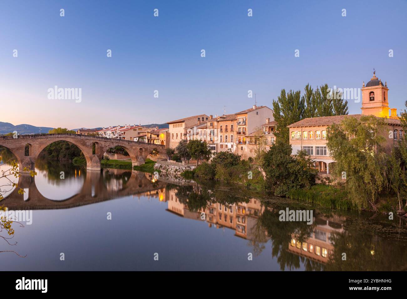 Romanesque Bridge Pilgrims bridge puente la reina hi-res stock photography and images - Alamy