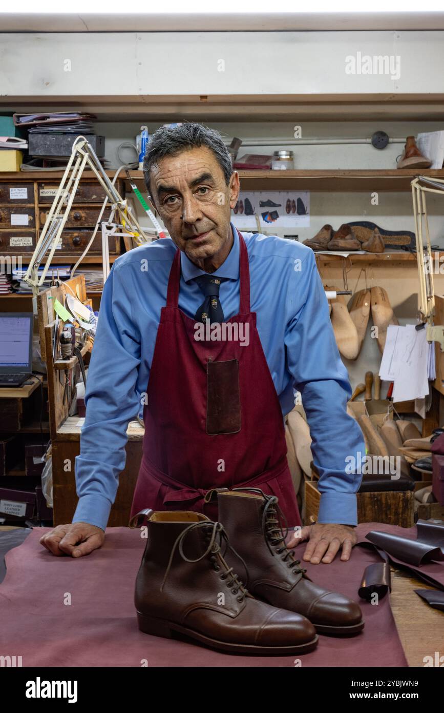 Shoemaker at John Lobb bespoke shoe maker  St. James’s Street , London Stock Photo