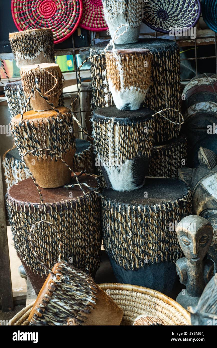African drums hi-res stock photography and images - Alamy