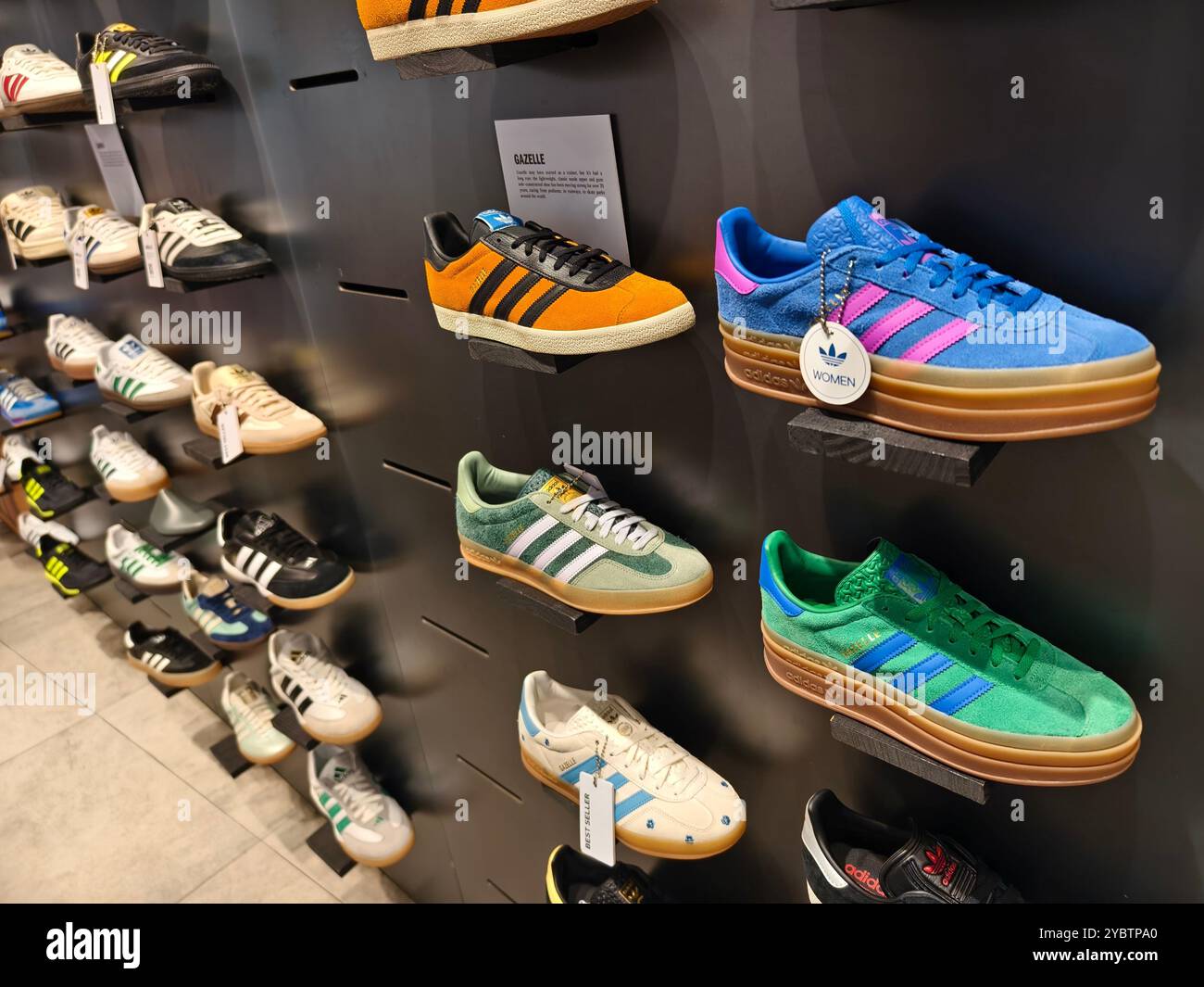 adidas gazelle silver green womens Pink adidas Gazelle Indoor Women's