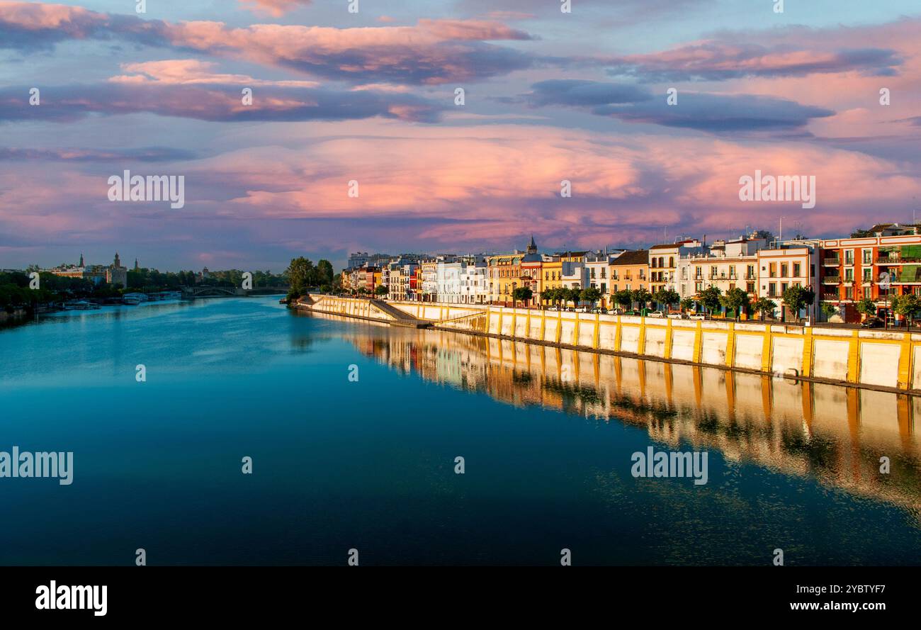 Semana santa sevilla triana hi-res stock photography and images - Alamy