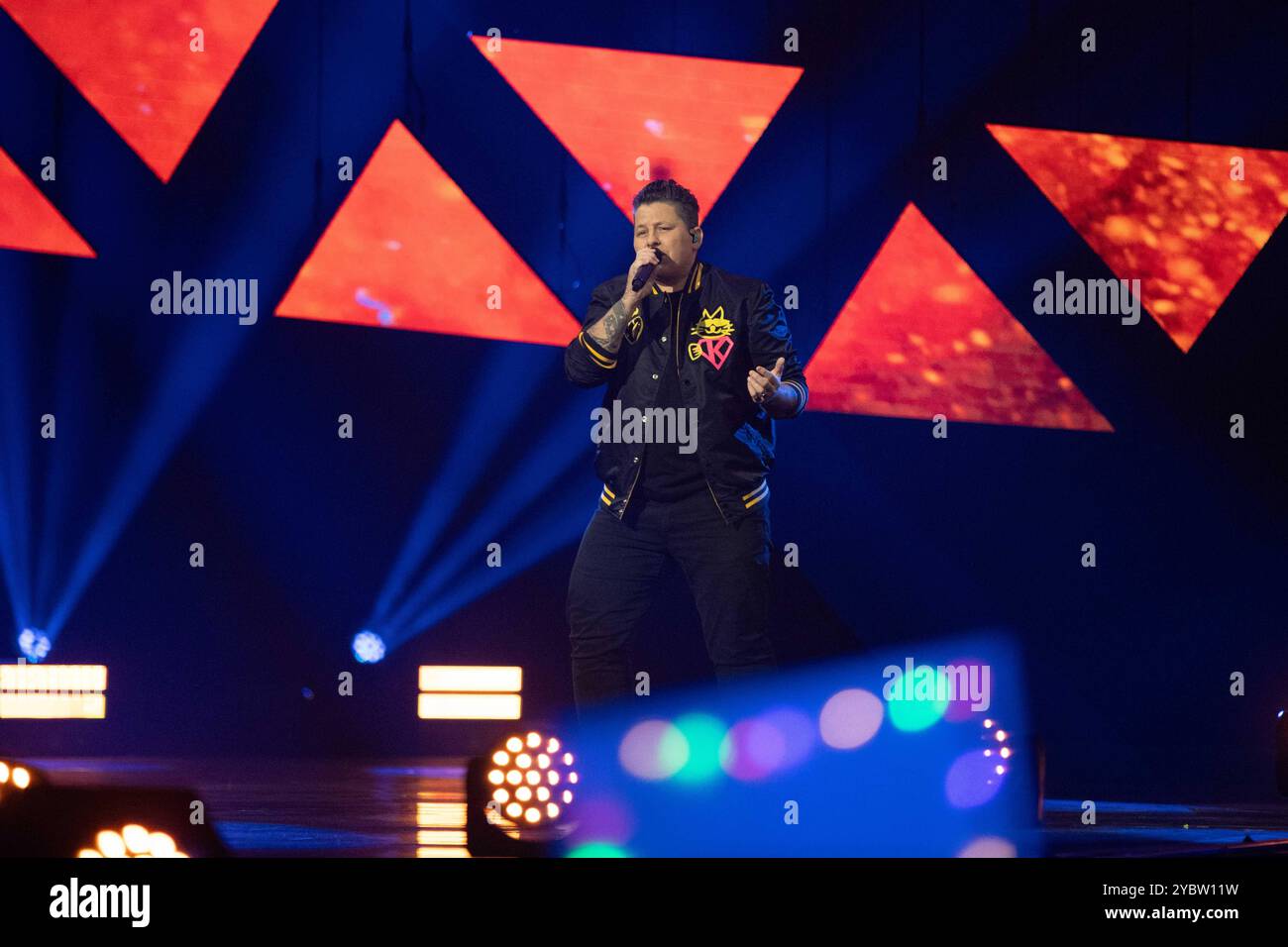  Kerstin OTT, Saengerin, Schlagersaengerin, singend, Gesang, Konzert Illustration 