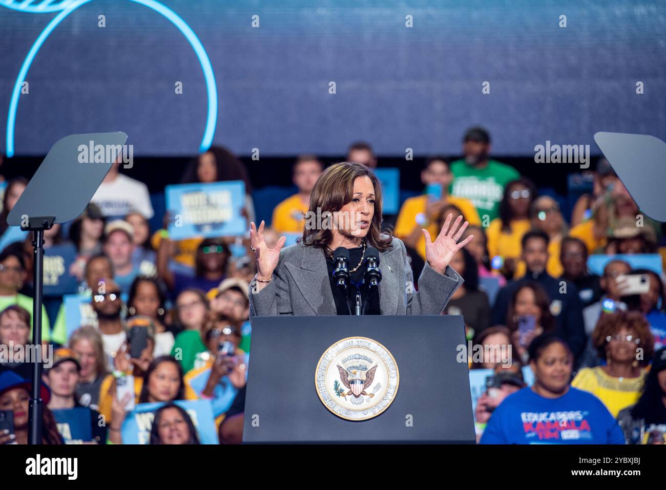 Atlanta, United States Of America. 19th Oct, 2024. United States Vice ...