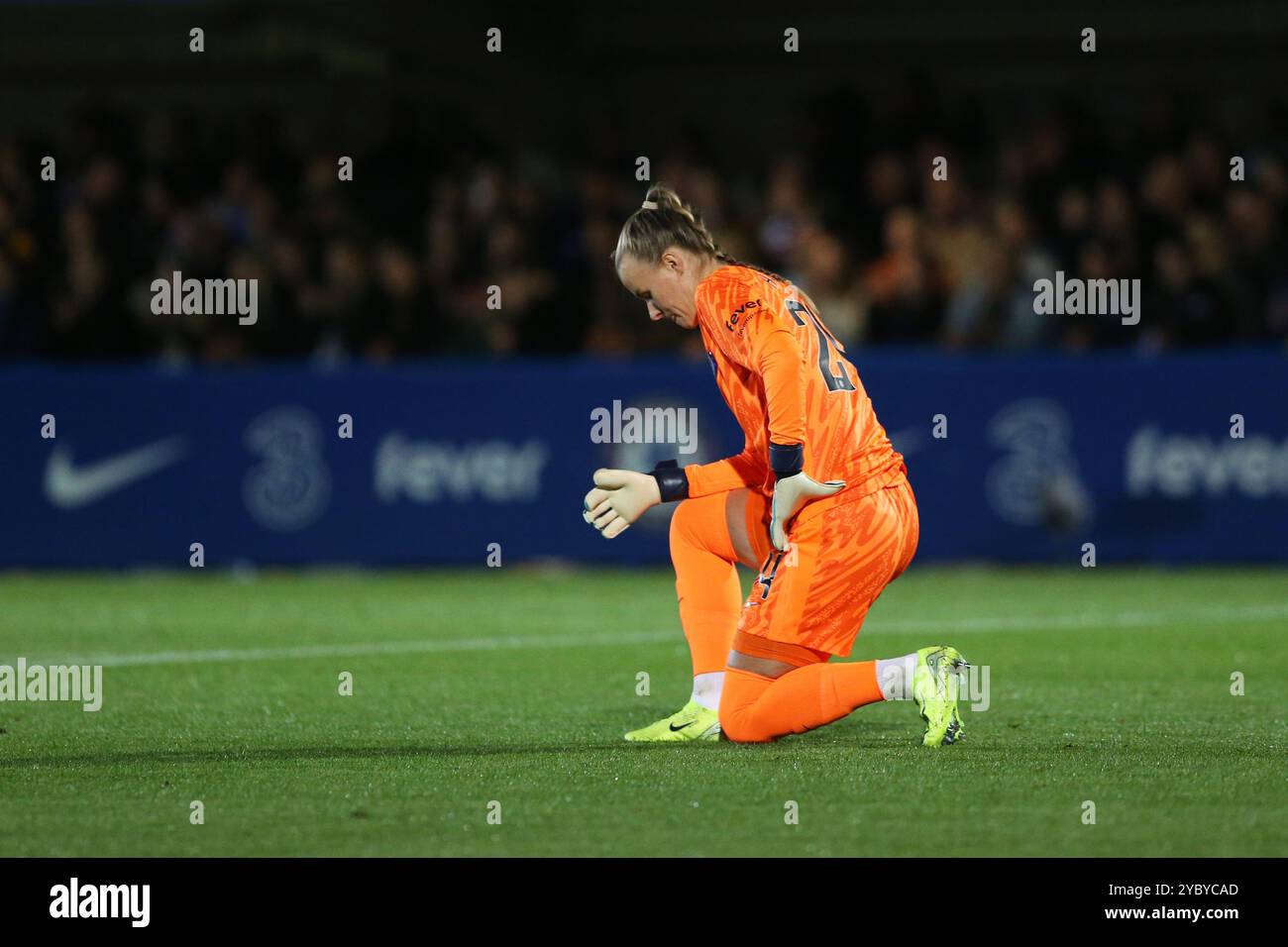 London, UK. 20th Oct, 2024. London, October 20th 2024: Hannah Hampton (24 Chelsea) takes the knee in support of No To Racism weekend during the Barclays FA Womens Super League game between Chelsea and Tottenham Hotspur at Kingsmeadow, London, England. (Pedro Soares/SPP) Credit: SPP Sport Press Photo. /Alamy Live News Stock Photo