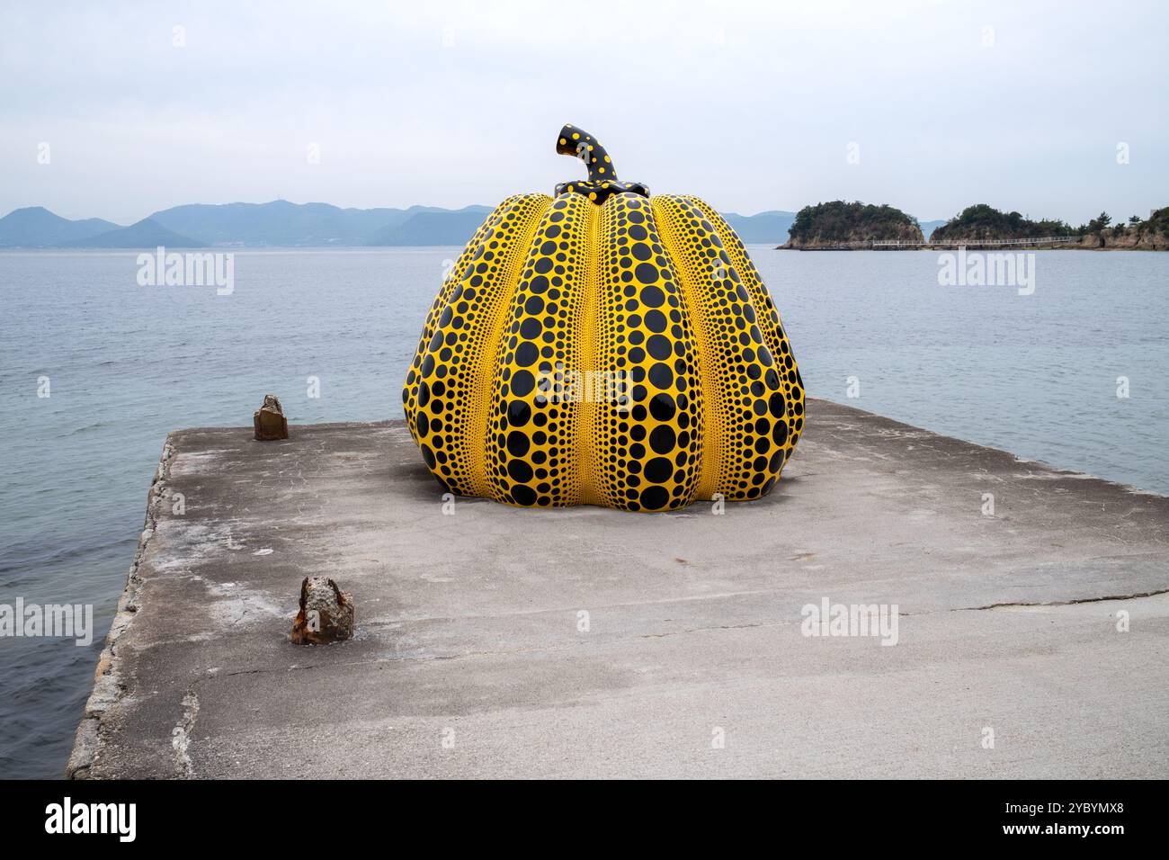 その他 Yayoi Kusama Naoshima PumpkinWhite&black 106: YAYOI KUSAMA, Pumpkin MY < Prints & Multiples, 4
