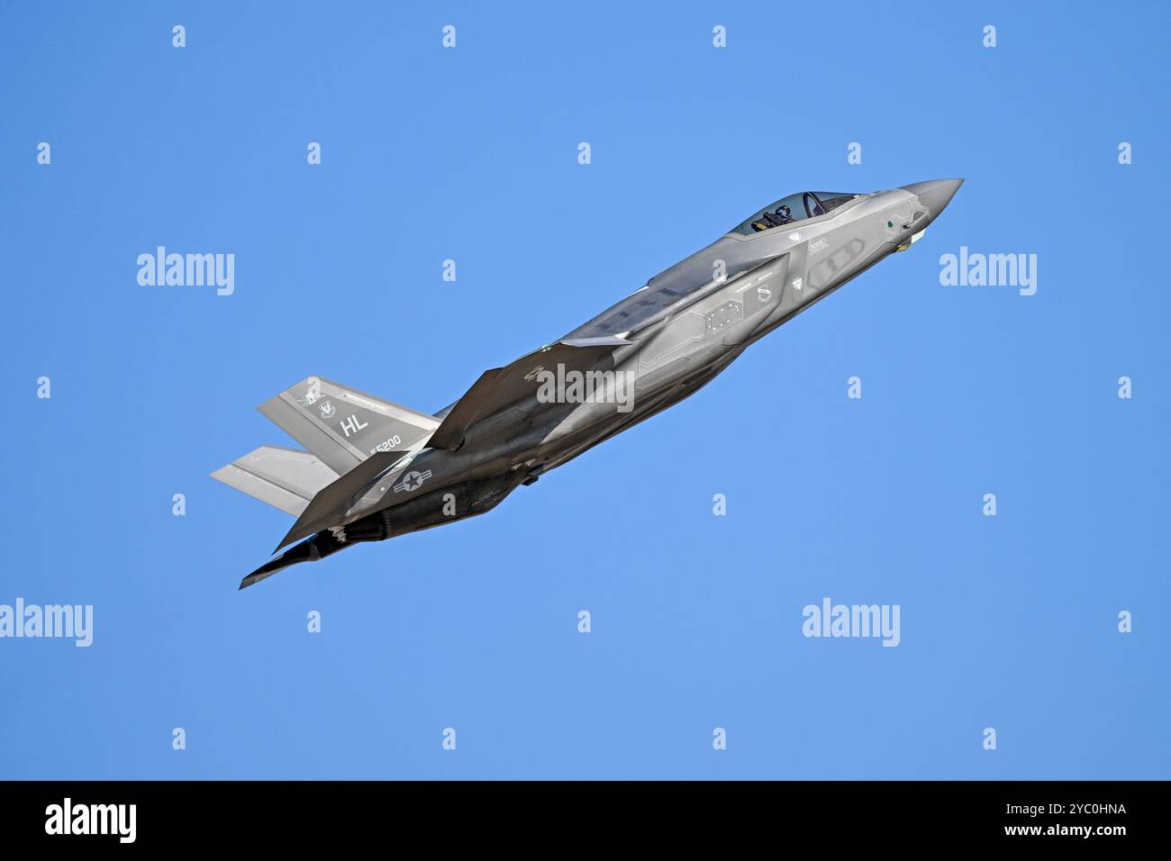 F-35A Lightning II Demo Team | ️ Not Just Playing In The Snow! 🌨 Even