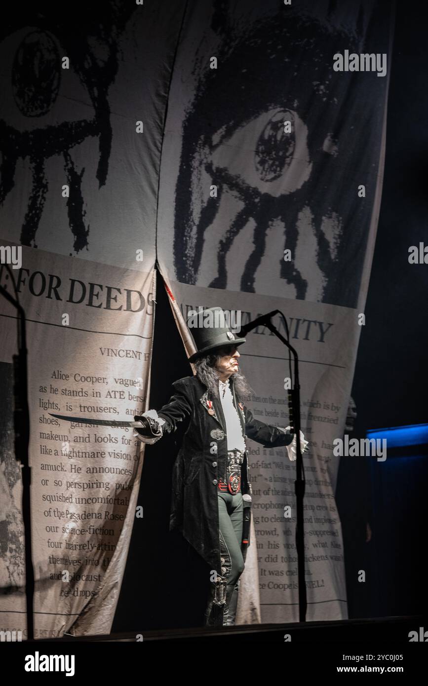 No more mr nice guy alice cooper hi-res stock photography