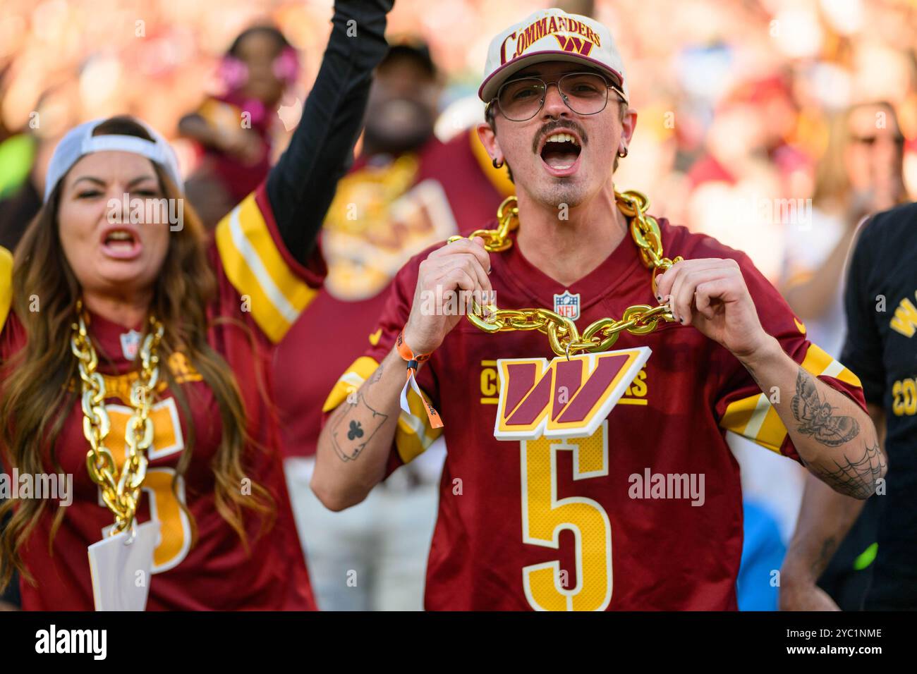 Washington commanders fans hi-res stock photography and images - Alamy