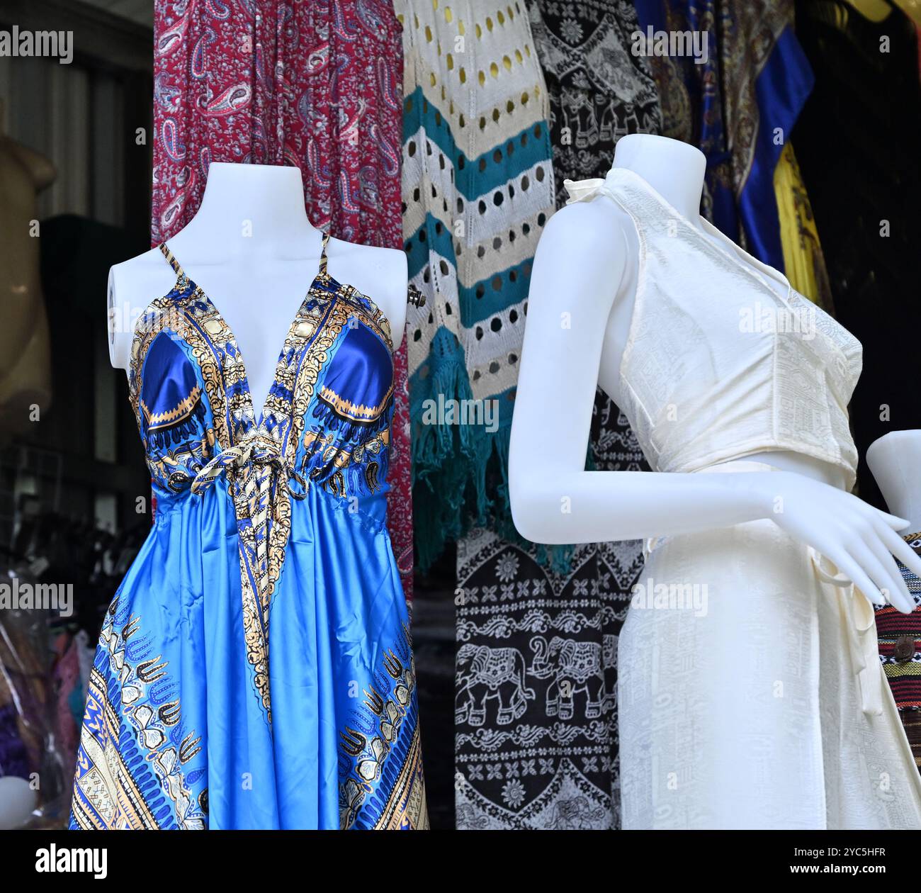 Floating market Thailand" Textile shop displays ladies dresses in damneon saduak Thailand Bangkok Asia Stock Photo - Alamy Floating market Thailand" Textile shop displays ladies dresses in damneon saduak Thailand Bangkok Asia Stock Photo - Alamy