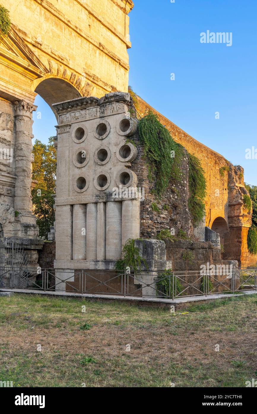 Porta Maggiore, Tomb of Eurysaces, Roma, Lazio, Italy Stock Photo