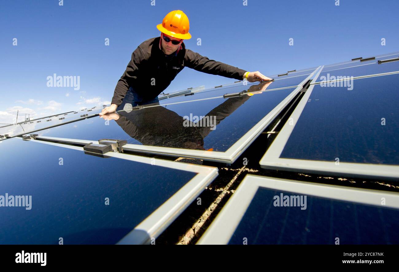 Rapidly deploy hi-res stock photography and images - Alamy