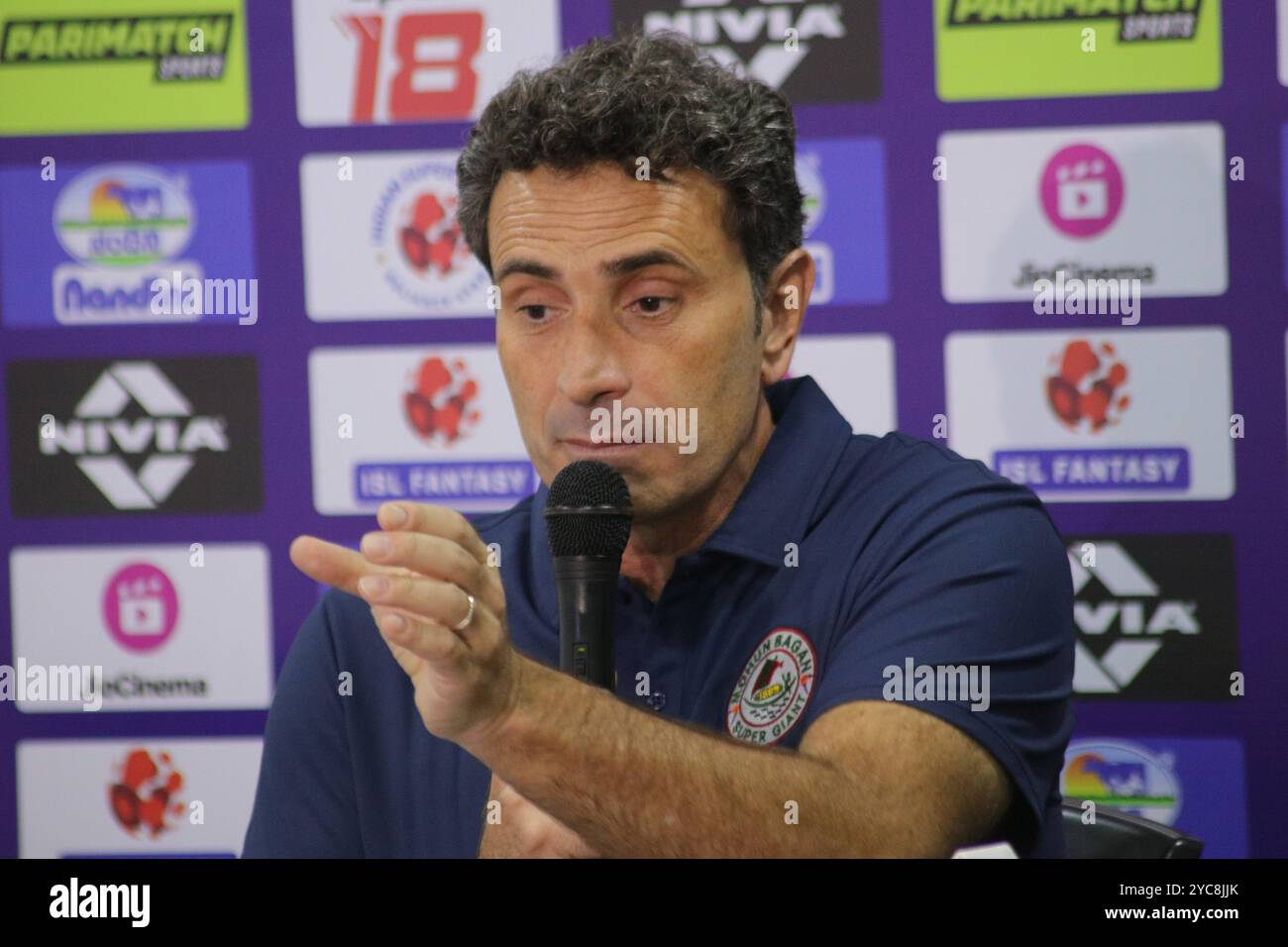 Kolkata, India. 18th Oct, 2024. Jose Molina of Head Coach of Mohun Bagan Super Giant speaking during a press conferences before the India Super League (ISL) 2024 East Bengal FC and Mohun Bagan Super Giant soccer match. on October 18, 2024 in Kolkata, India. (Photo by Dipa Chakraborty/ Eyepix Group/Sipa USA) Credit: Sipa USA/Alamy Live News Stock Photo