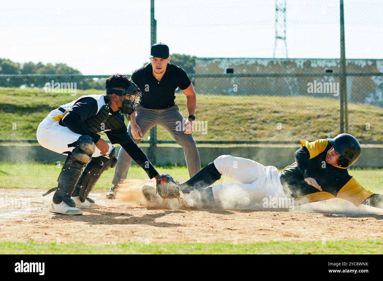 Male pitcher baseball hi-res stock photography and images - Alamy
