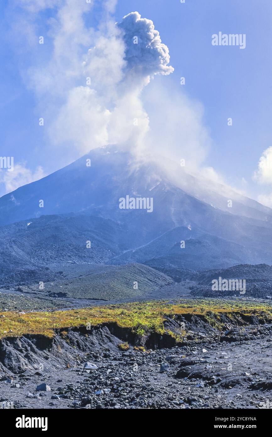 Lava fields at an erupting volcano in Costa Rica Stock Photo - Alamy