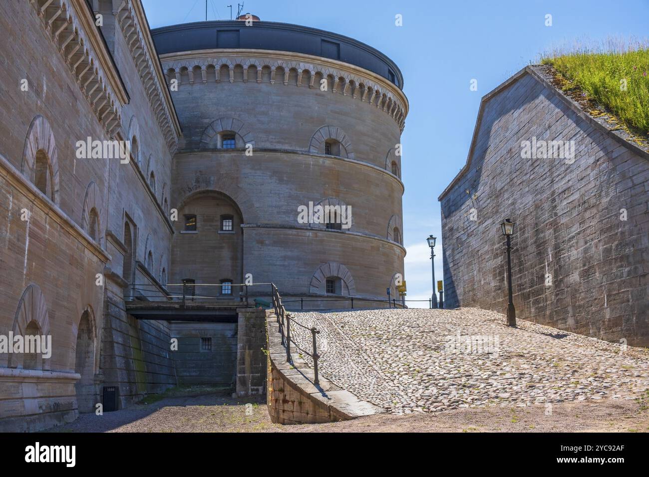 Old tower of rocks hi-res stock photography and images - Alamy