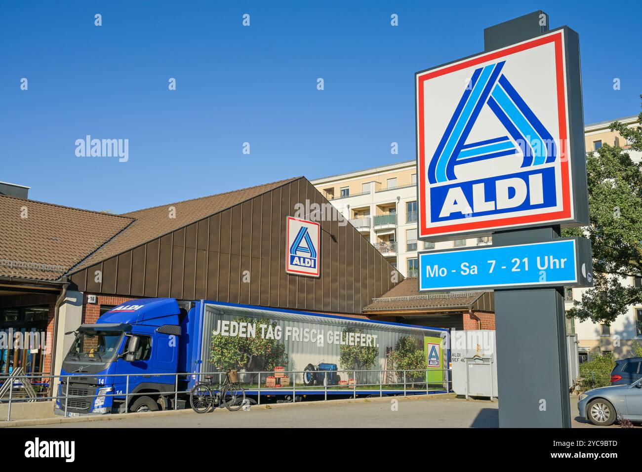 Lkw font hires stock photography and images Alamy
