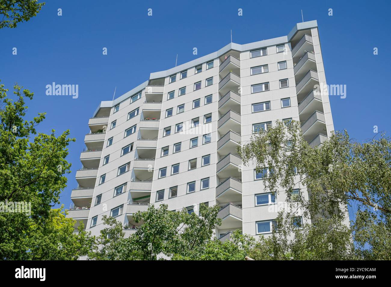 High-rise building on Lake Tegel, Wilkestraße, Tegel, Reinickendorf ...