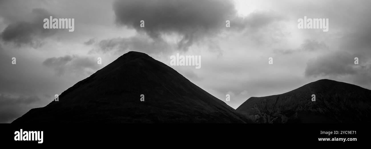 Black and White Mountain Stock Photo - Alamy