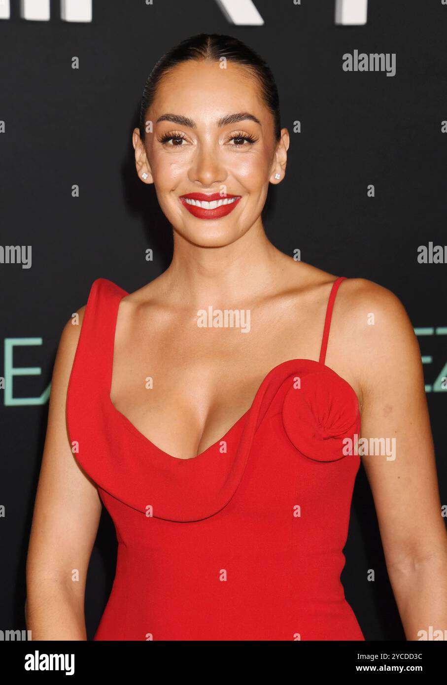 los-angeles-california-october-21-carolina-guerra-attends-the-los