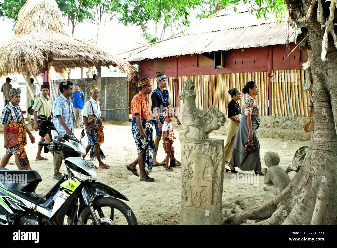 Indigenous marriage proposal hi-res stock photography and images - Alamy