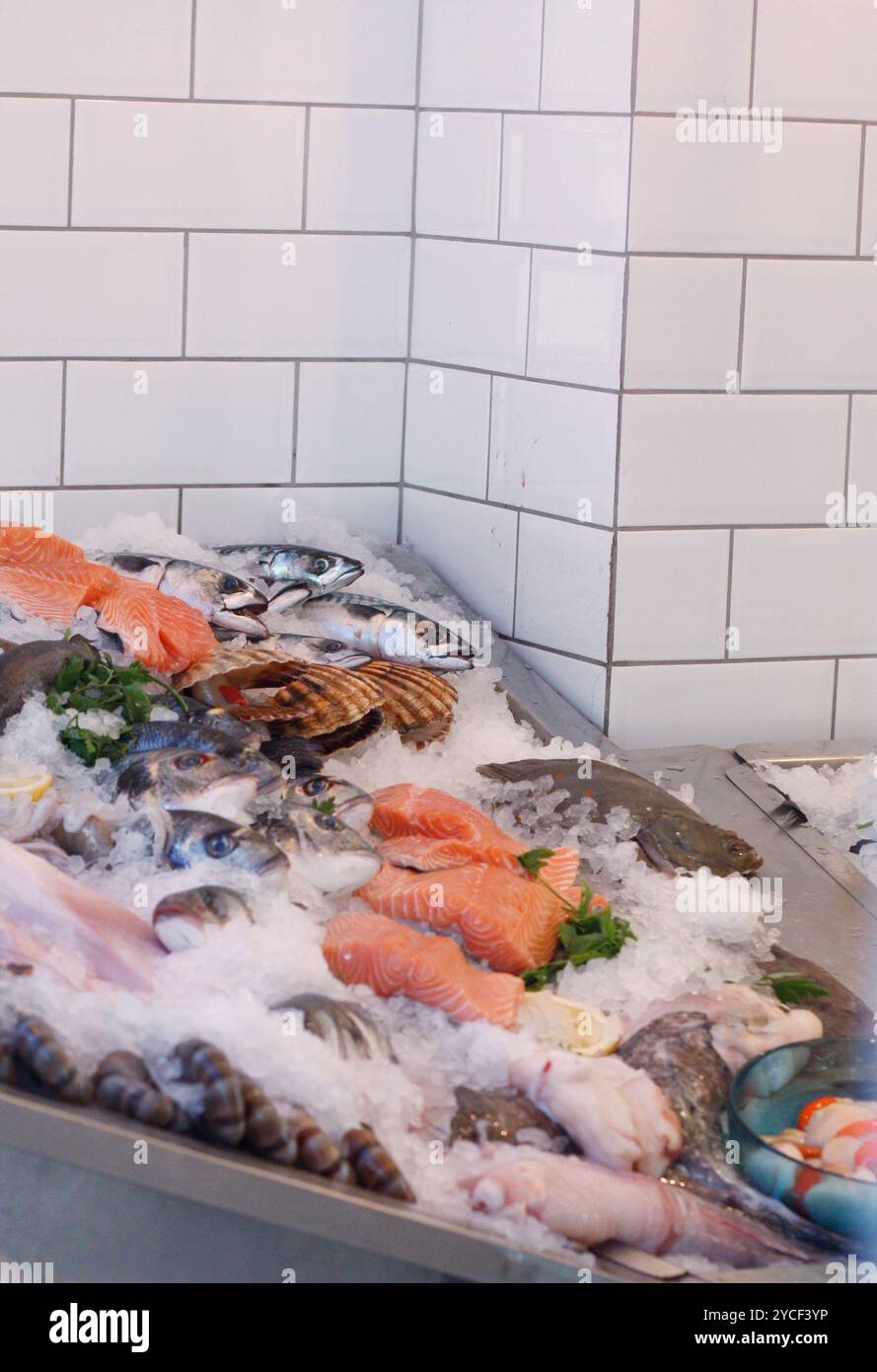 Daily seafood hi-res stock photography and images - Alamy