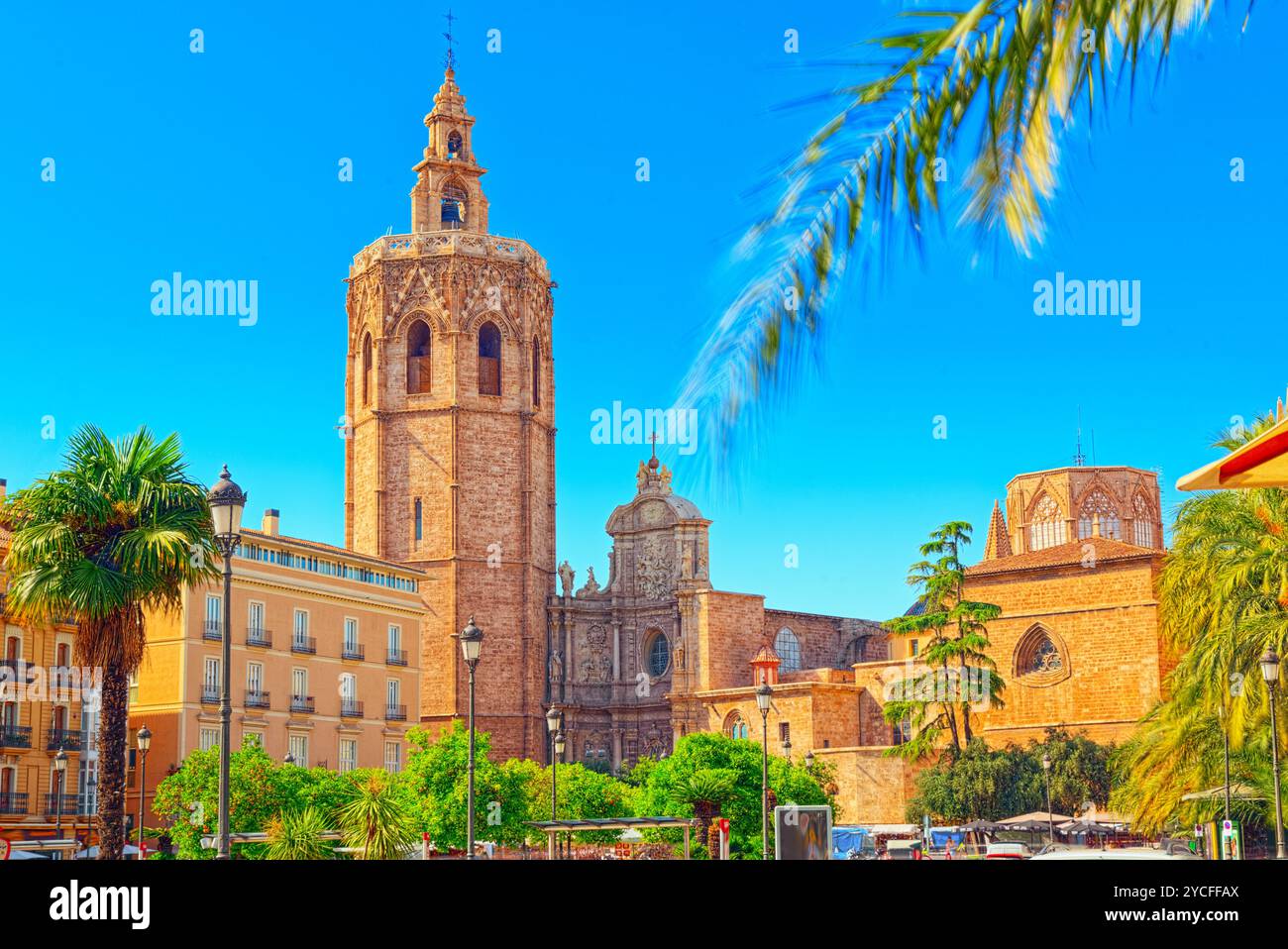 Square, Plaza of the Queen (Placa de la Reina) and La Escuraeta, Crafts