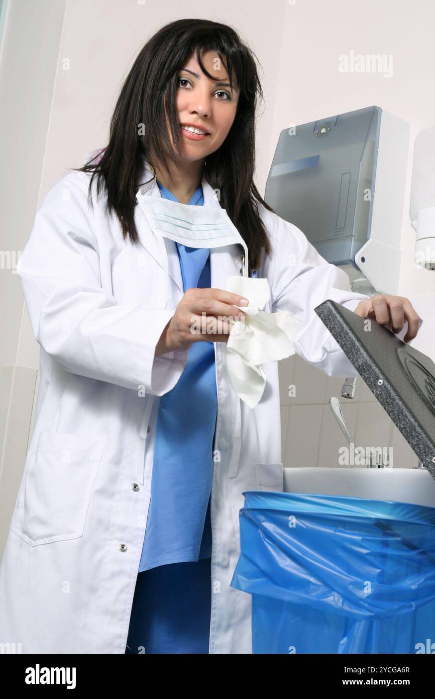 Clinical waste disposal bin hi-res stock photography and images - Alamy