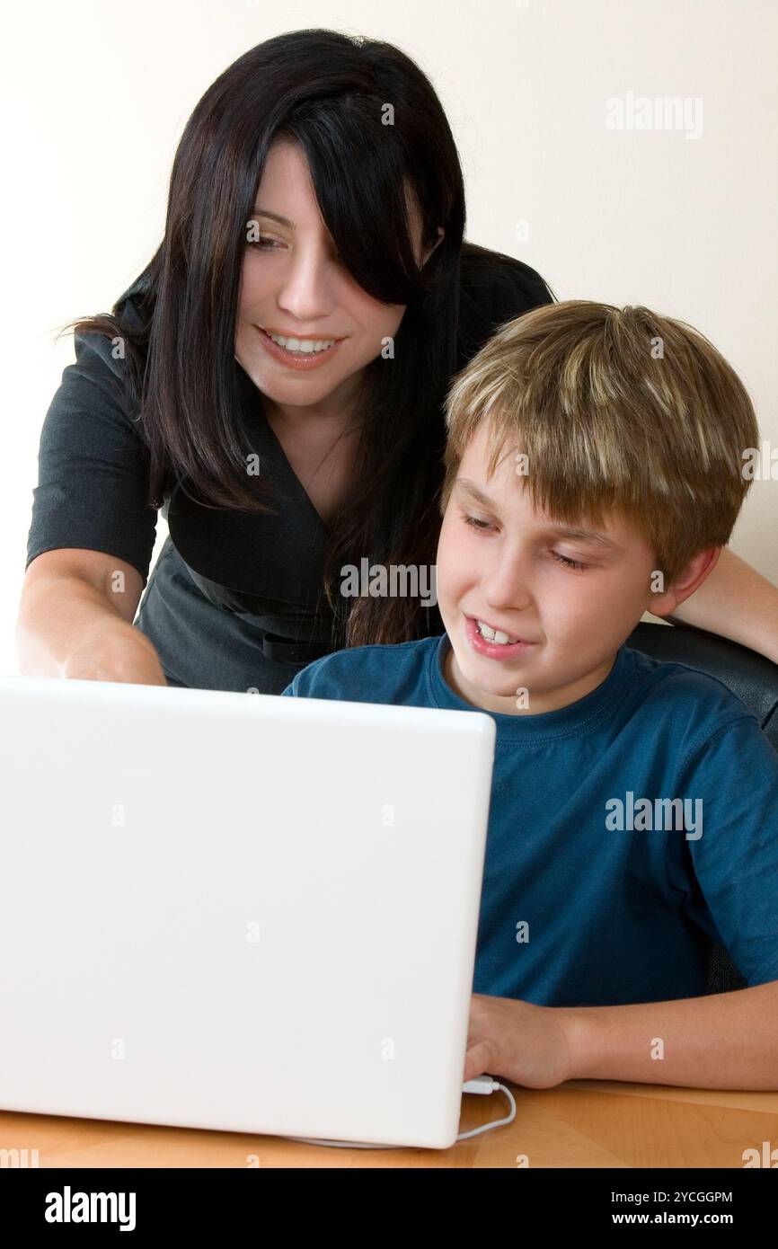 Computer skills hi-res stock photography and images - Alamy