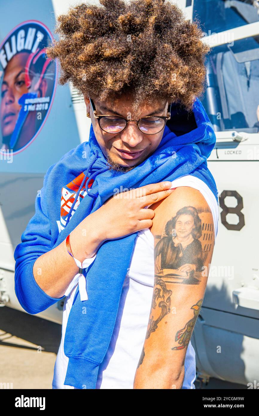 Kyle Singleton, 30, ambitious entrepreneur and dapper dresser -  Philadelphia Obituary Project, image size:866x1390