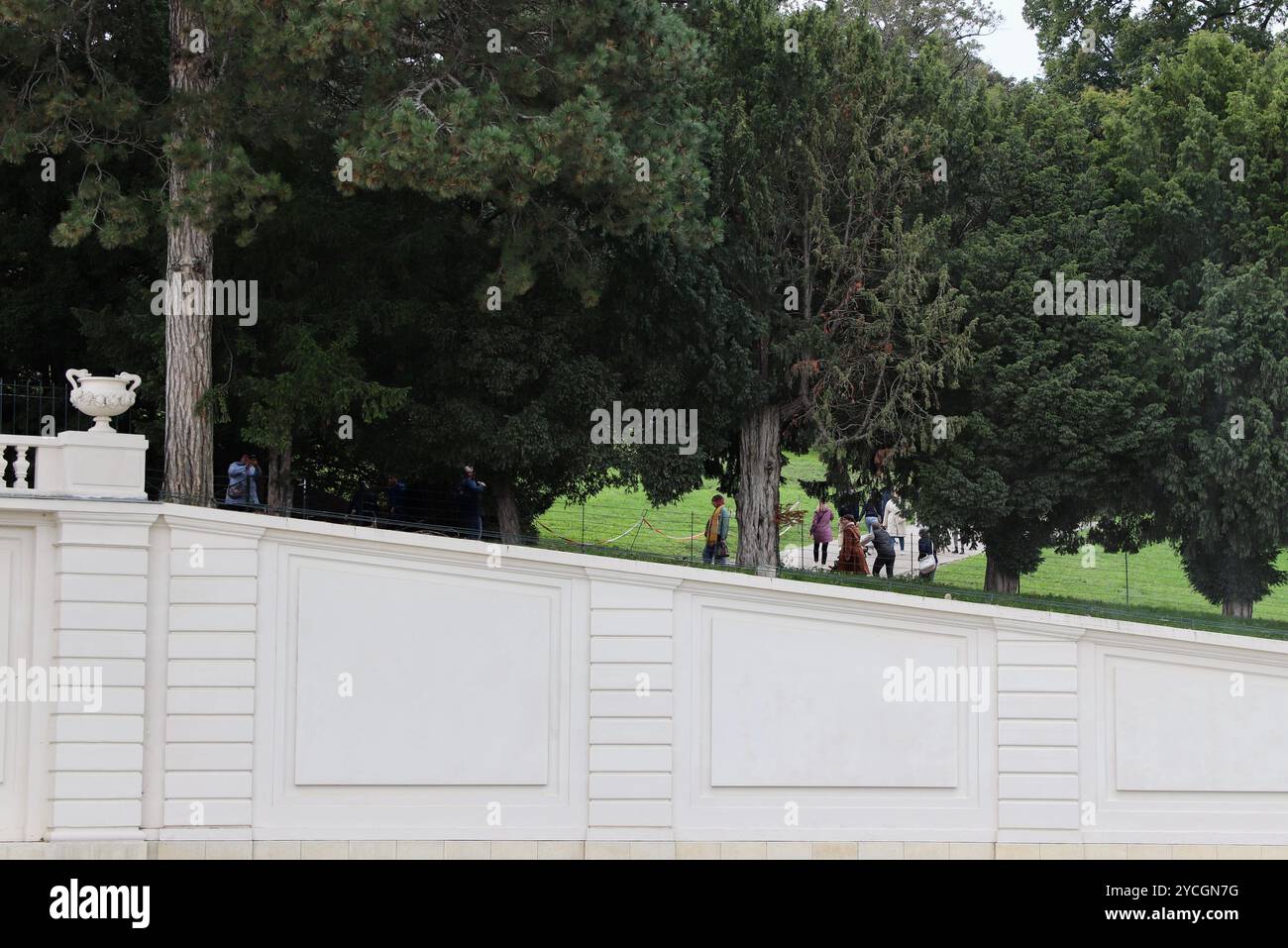 Imperial palace front gardens hi-res stock photography and images - Alamy
