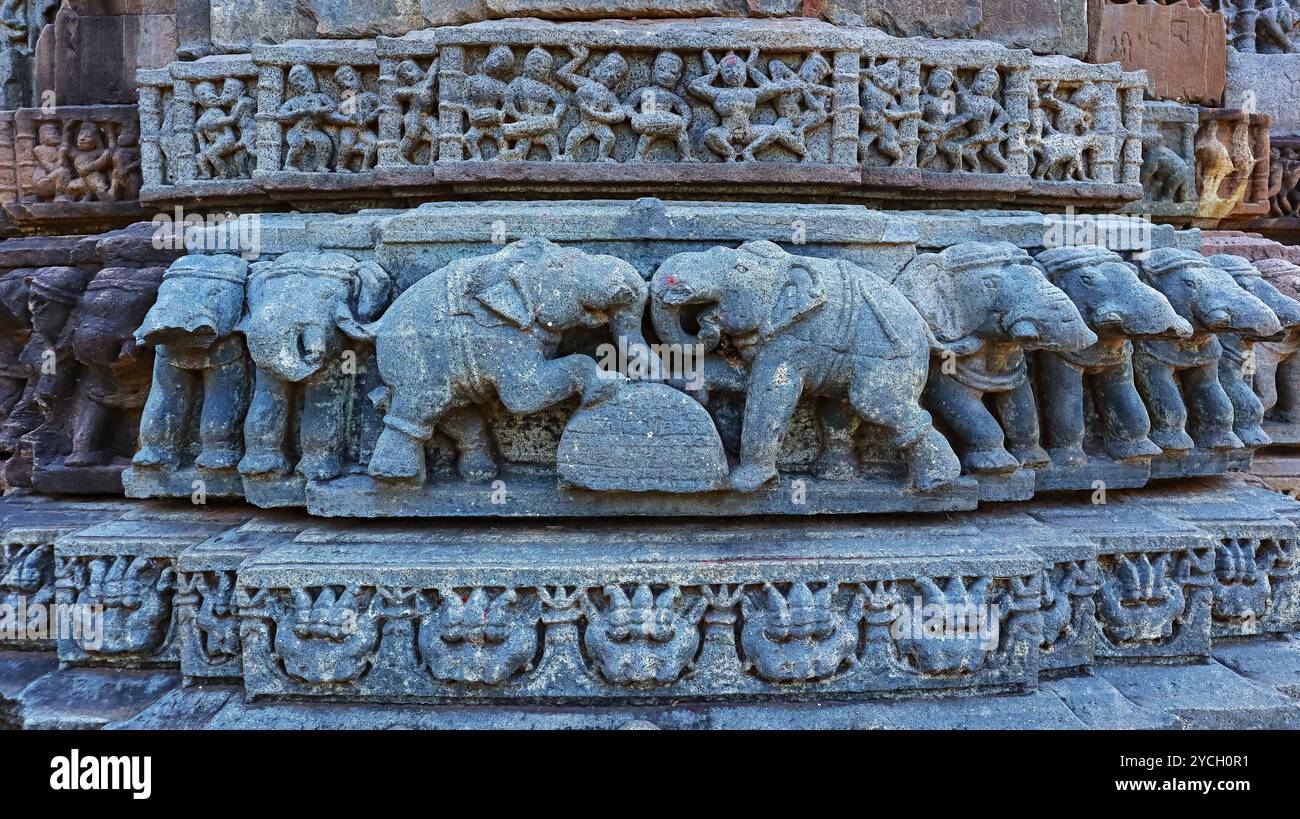 Indian Lintel Panel Of Ganesh & Elephants From Gujarat - 19thC Indian Lintel Panel Of Ganesh & Elephants From Gujarat - 19thC