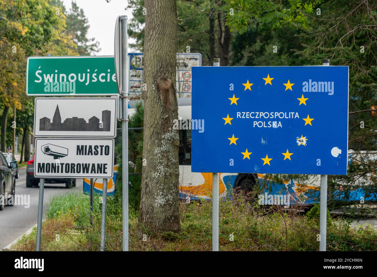 Grenze zwischen Deutschland und Polen, Polnische und Deutsche Grenzpfosten und Schilder, Ahlbeck, Swinemünde, Insel Usedom, Mecklenburg-Vorpommern, De Stock Photo