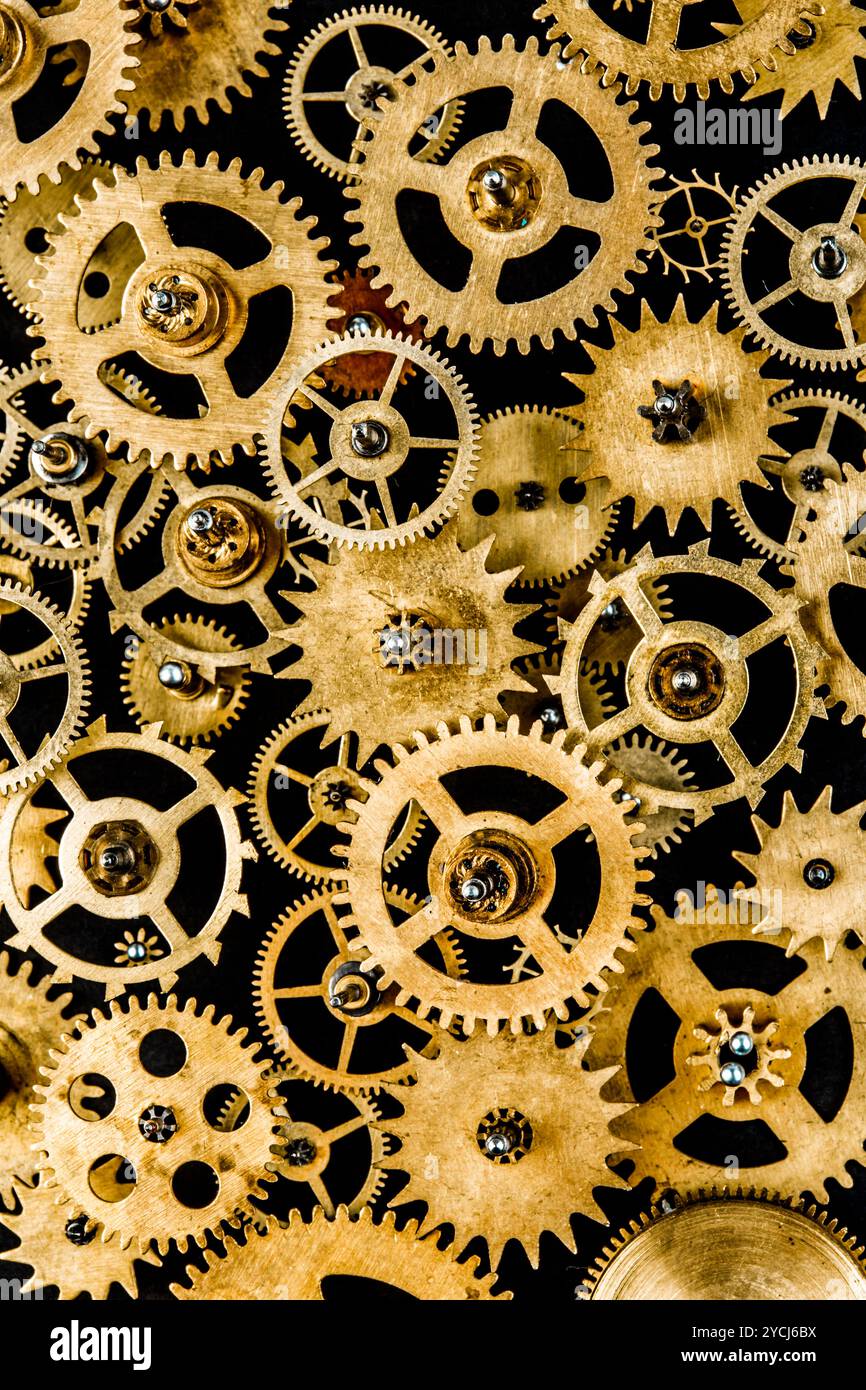 Old engine mechanism hi-res stock photography and images - Alamy