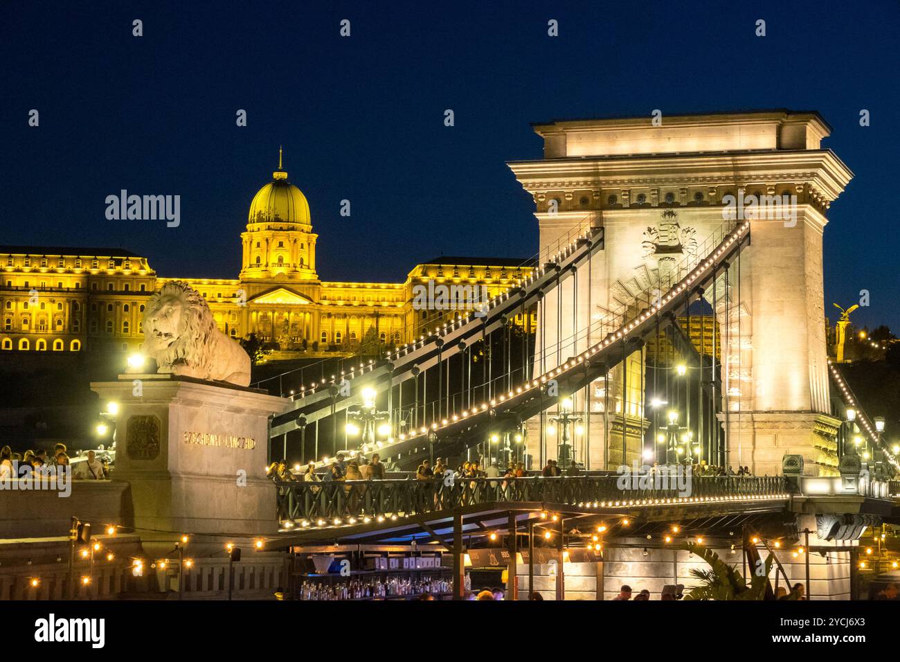Old chain suspension bridge hi-res stock photography and images - Alamy