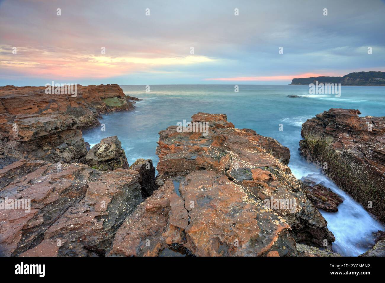 Craggy rocks of North Avoca escarpment Stock Photo - Alamy