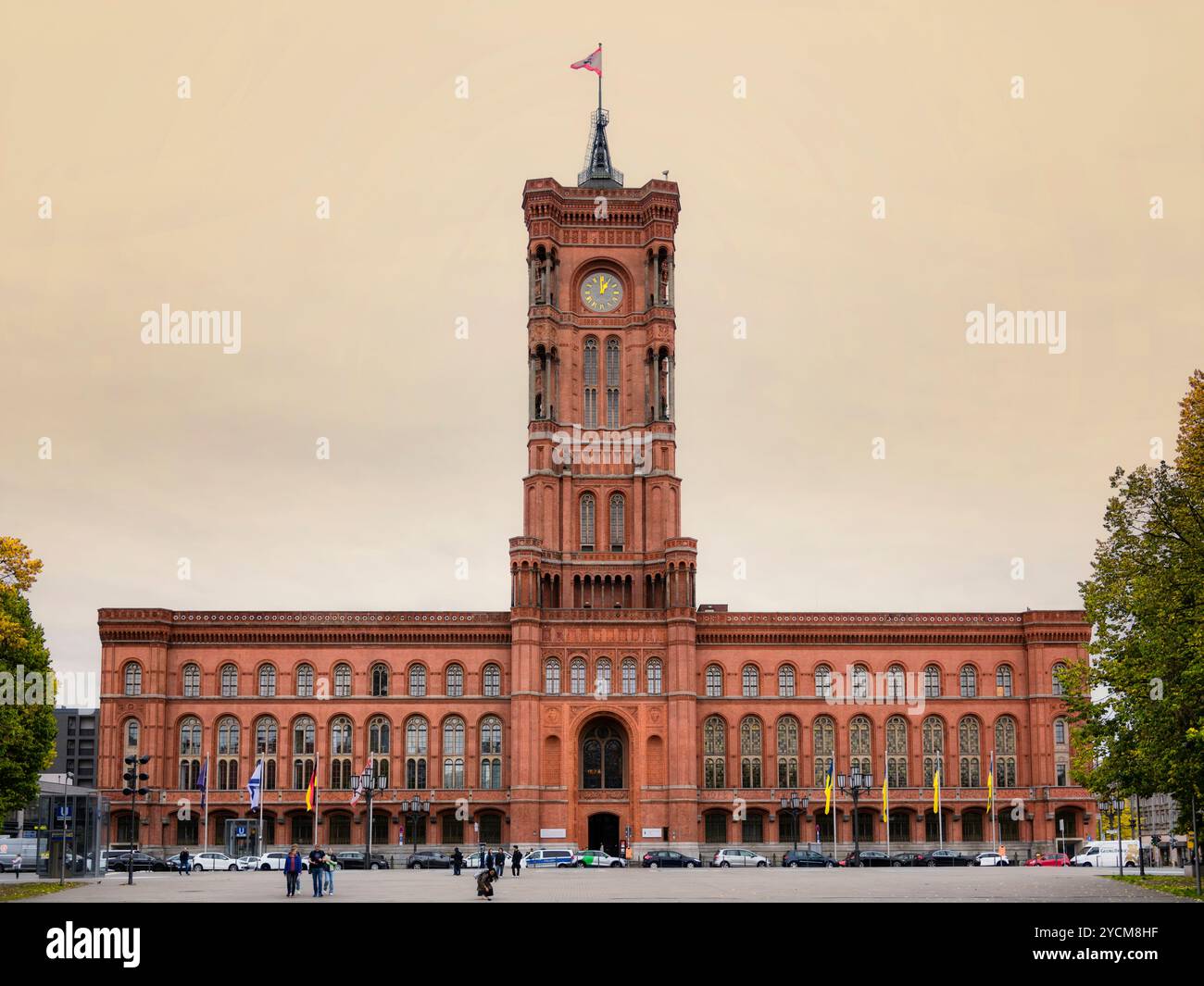 Rotes rathaus berlin historic hi-res stock photography and images - Alamy