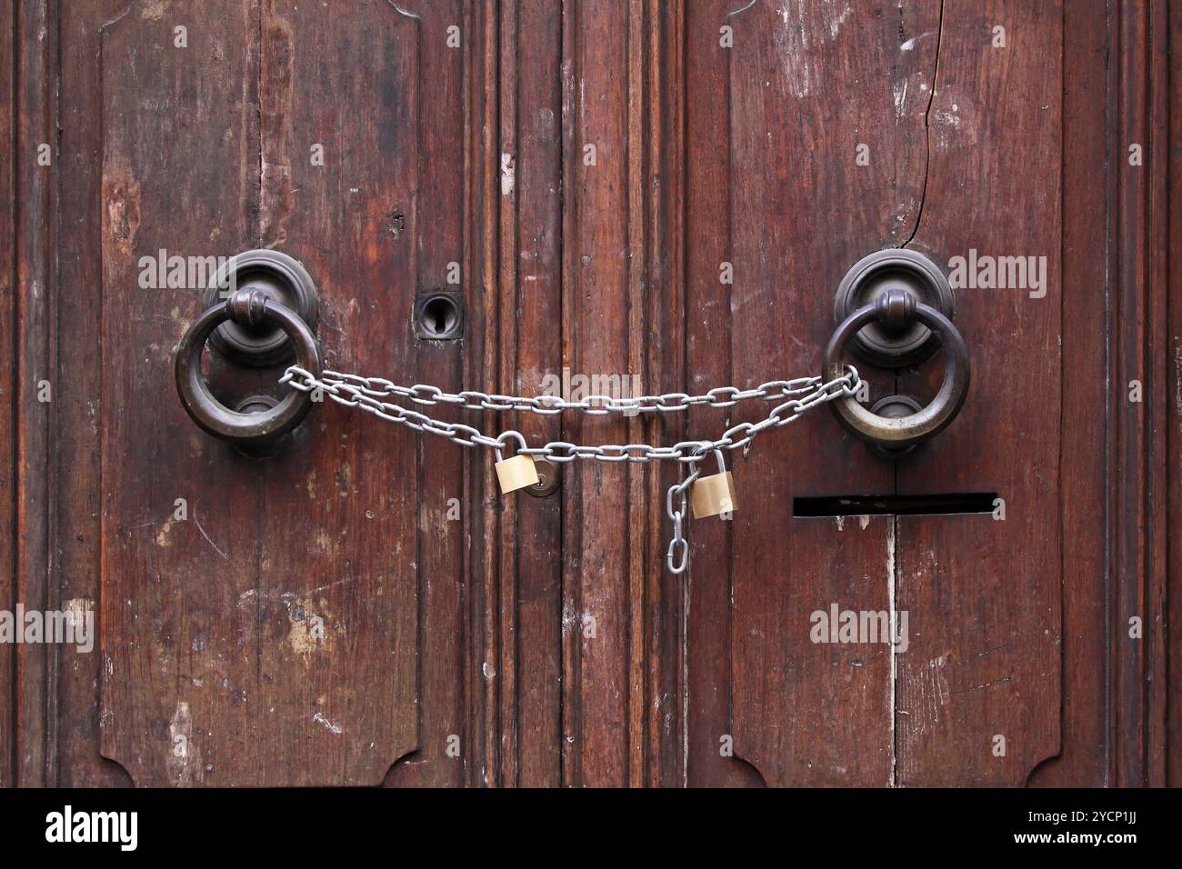 Chain of padlocks hi-res stock photography and images - Alamy