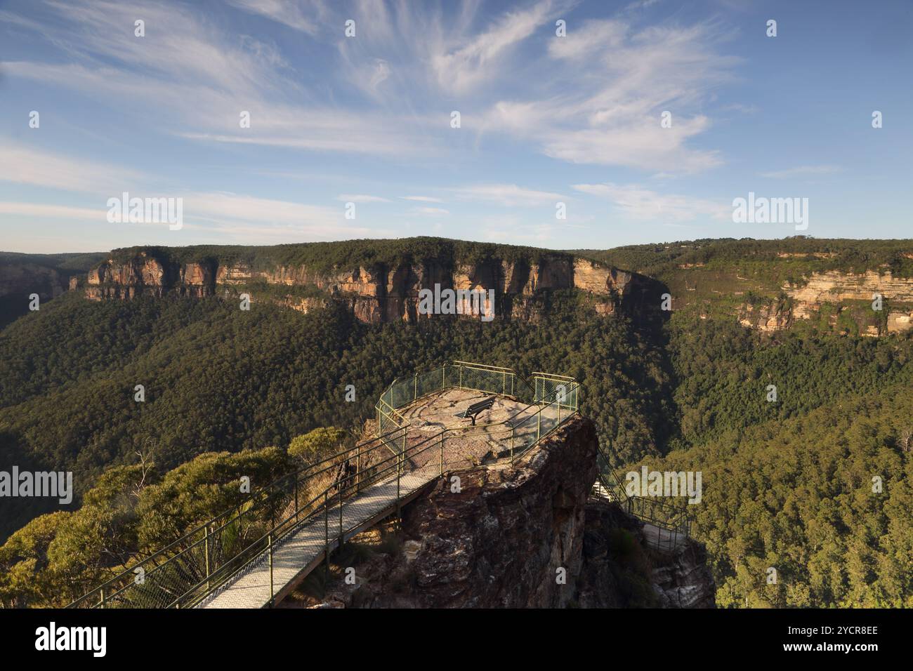 Early morning at Pulpit Rock Blue Mountains Australia Stock Photo - Alamy