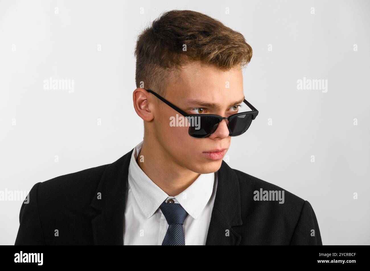 Stylish man looking camera calm hi-res stock photography and images - Alamy