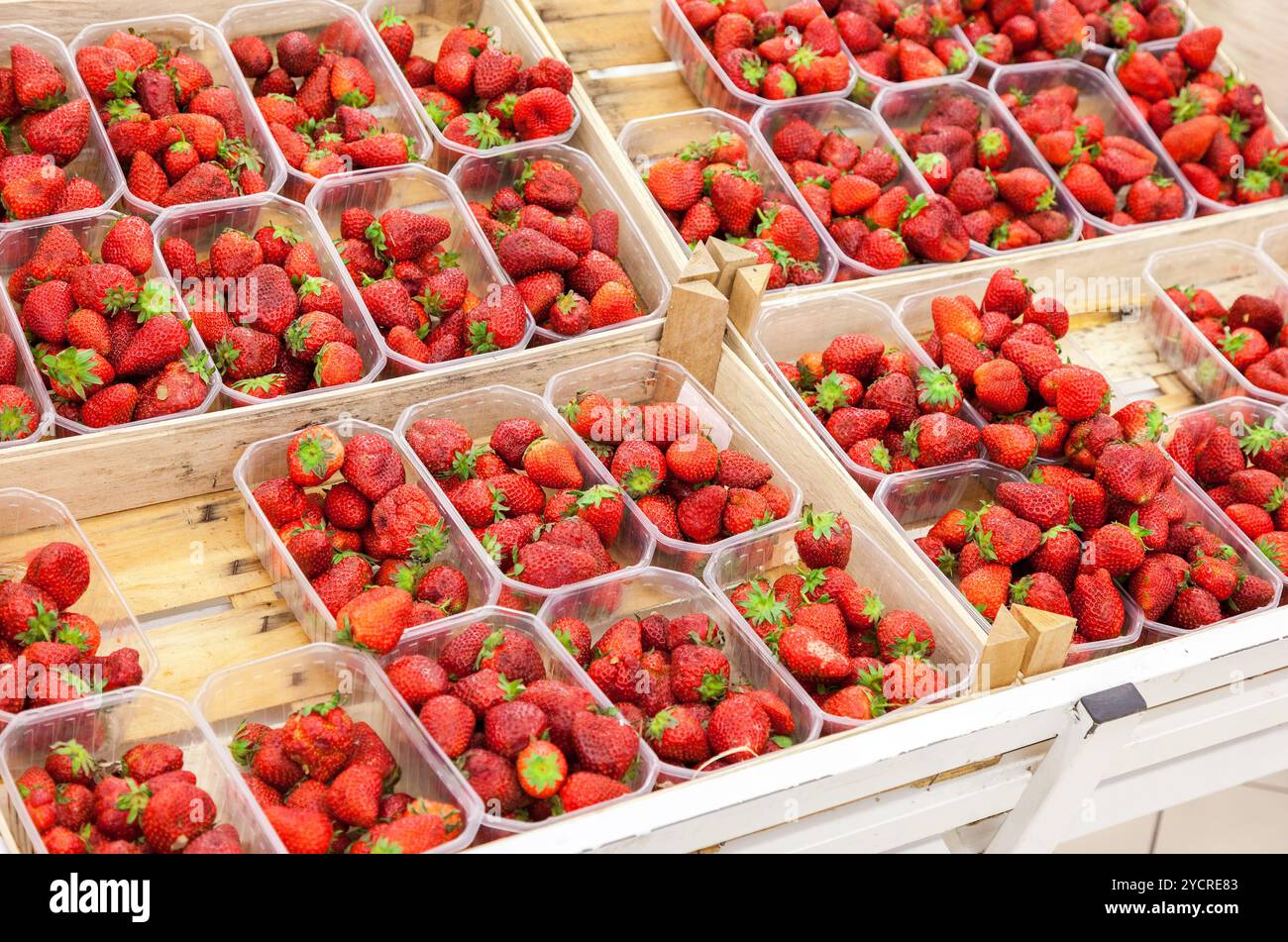Strawberries In Store Strawberries in the supermarket hi-res stock photography and images - Alamy