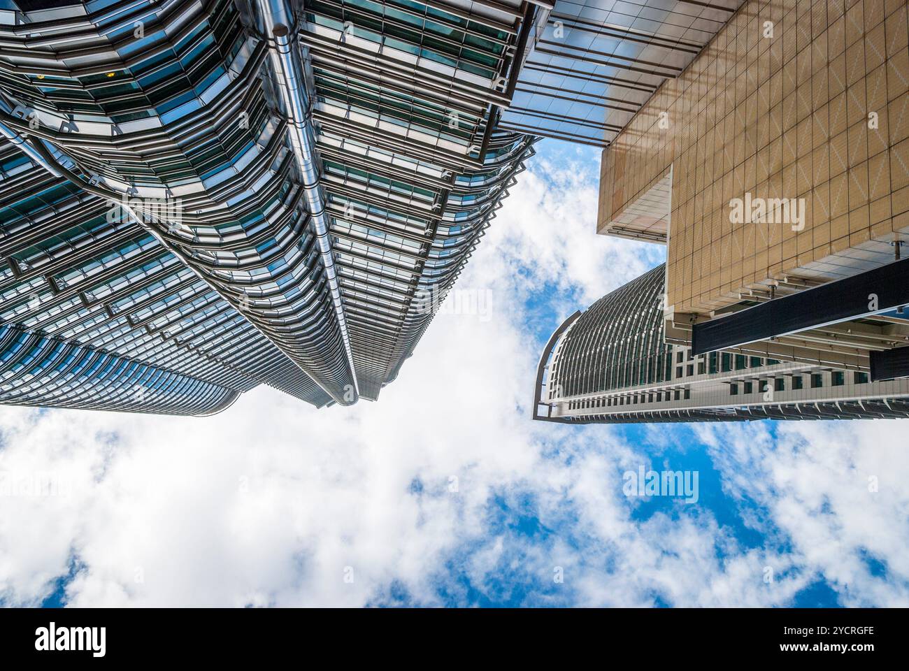 Twin tower bridge hi-res stock photography and images - Alamy
