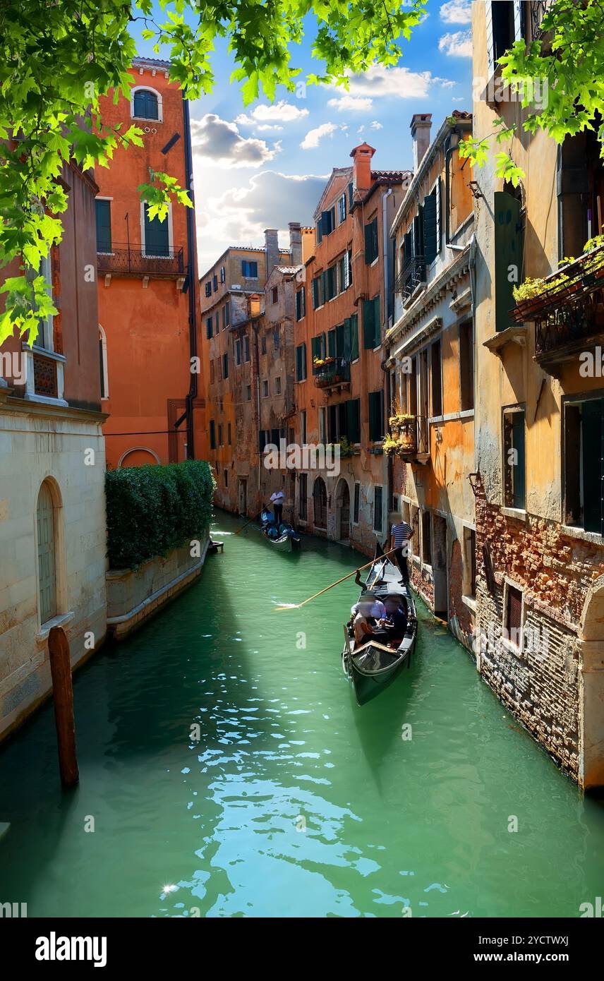 Outdoor gondola ride hi-res stock photography and images - Alamy