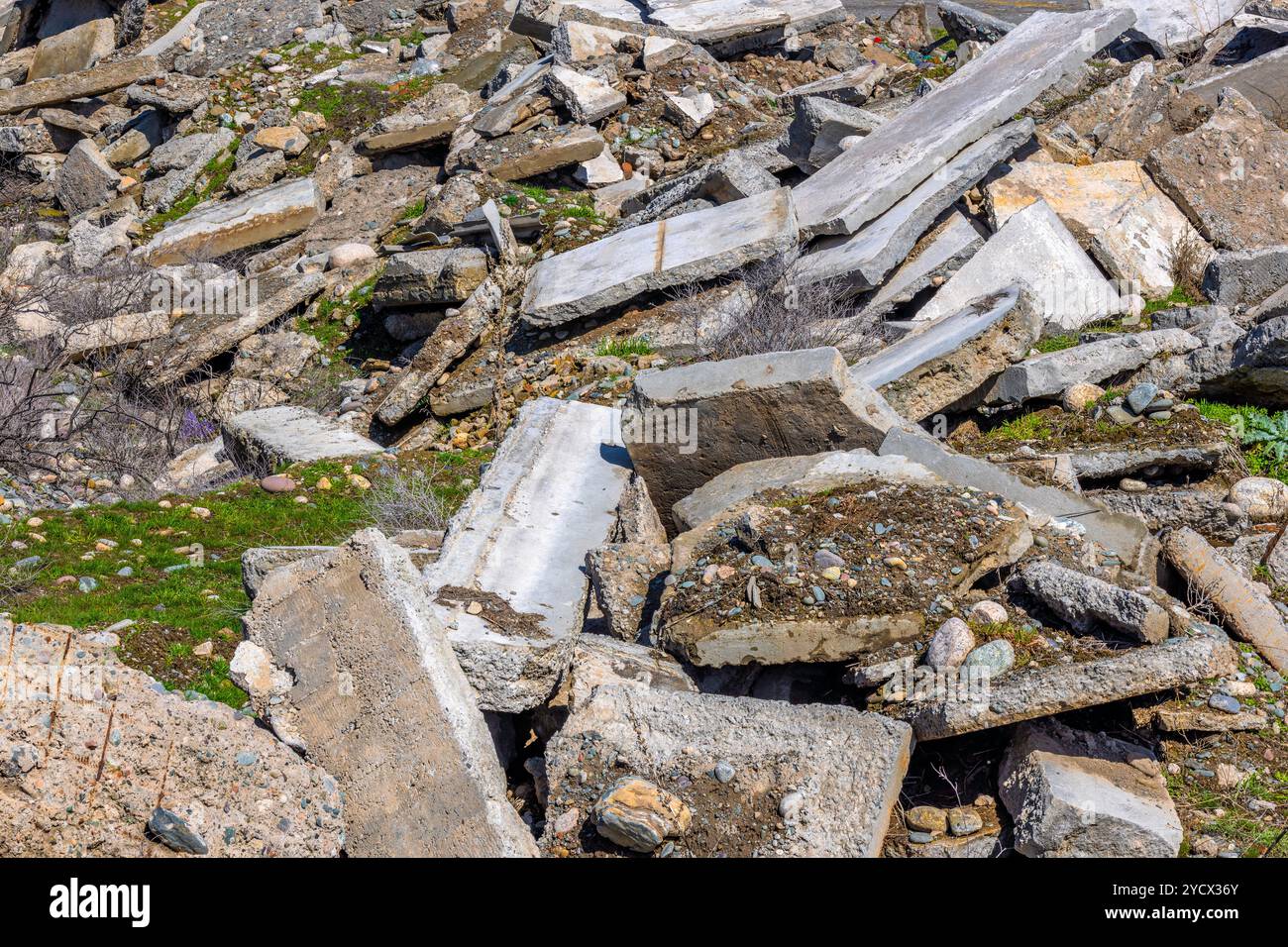 Slab Rubble Battlefield rubble hi-res stock photography and images - Alamy