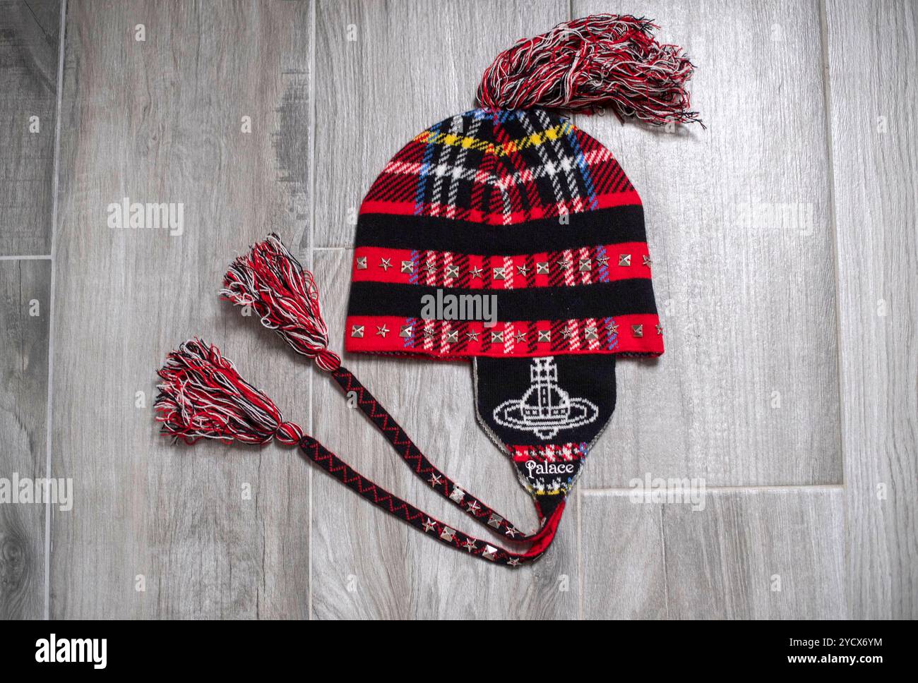 完売 SCULPTOR Sequin Nordic Earflap Beanie 完売 SCULPTOR Sequin Nordic Earflap Beanie
