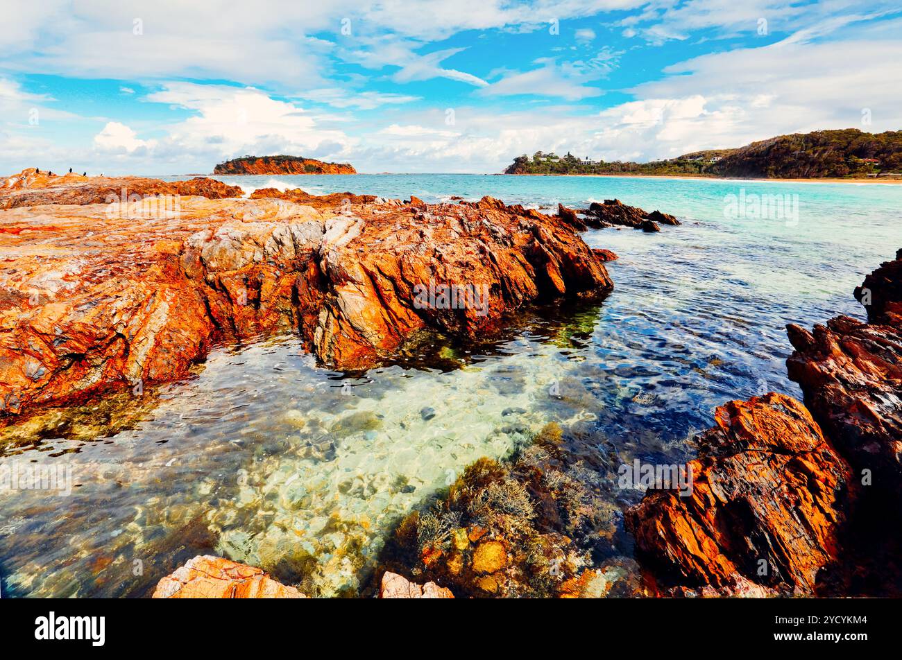 Natural Reef Rocks Beautiful rocky reefs to explore in Australia Stock Photo - Alamy